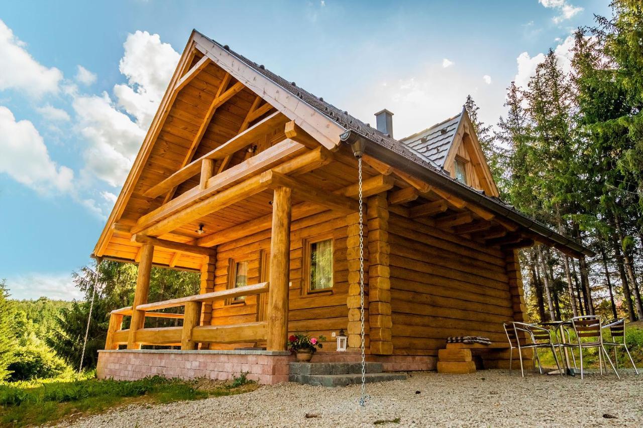 Gyurka Kisroenkhaz Bed & Breakfast Ispánk Екстериор снимка